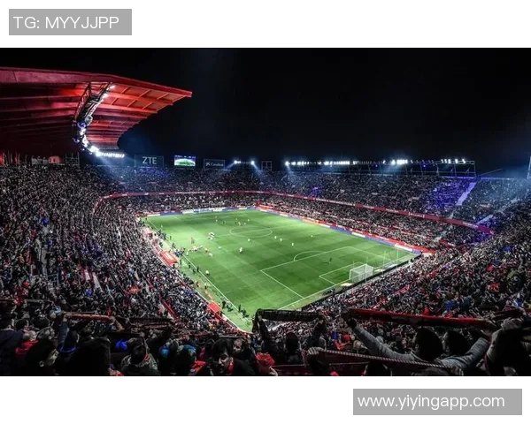 火焰般炙热的足球明星们他们的名字如何点燃球场激情 火焰般炙热的足球明星们他们的名字如何点燃球场激情