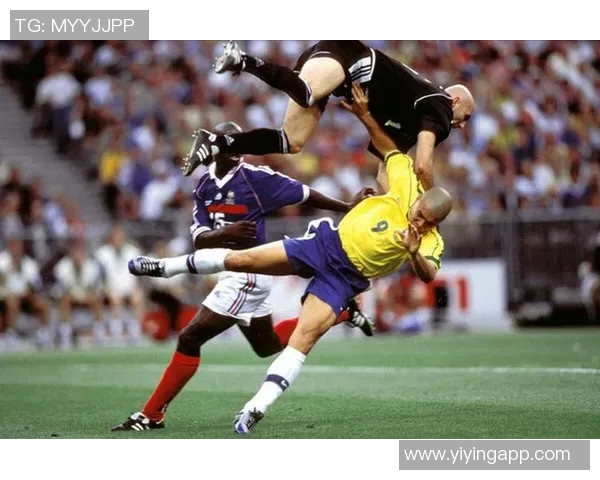 世界杯足球明星风云榜揭示传奇球员的辉煌与奋斗历程