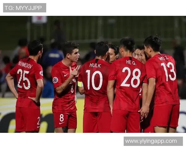 上海上港迎战悉尼足球队争夺亚冠小组赛关键胜利