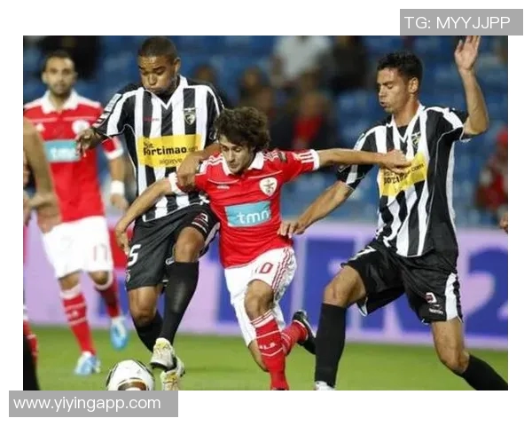 波尔帝芒迎战本菲卡争夺联赛荣耀的巅峰对决 波尔帝芒迎战本菲卡争夺联赛荣耀的巅峰对决